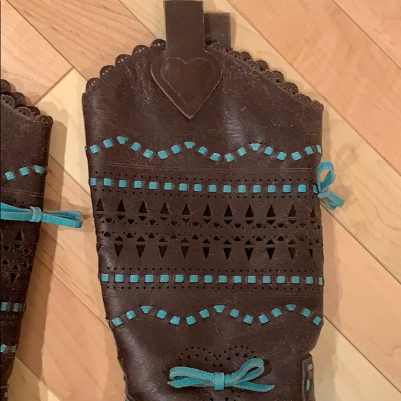 BCBG Maxaria heeled boots - Picture 3 of 3